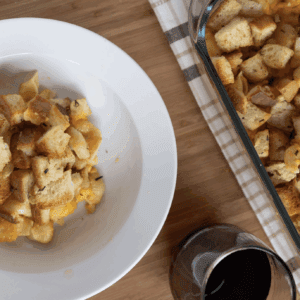 Stuffing-Topped Mac & Cheese -