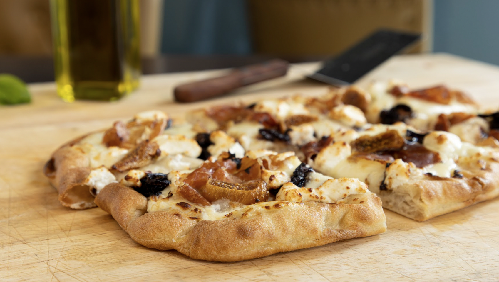 Fig & Prosciutto Pinsa