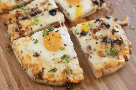 Bacon & Egg Brunch Pinsa