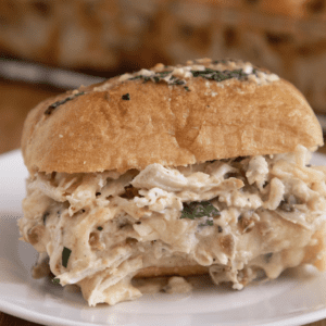 Chicken Alfredo ​​Garlic Bread Sliders