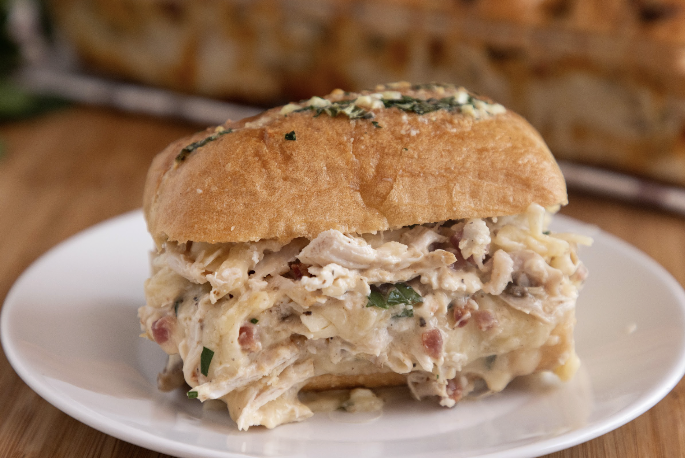 Chicken Alfredo ​​Garlic Bread Sliders