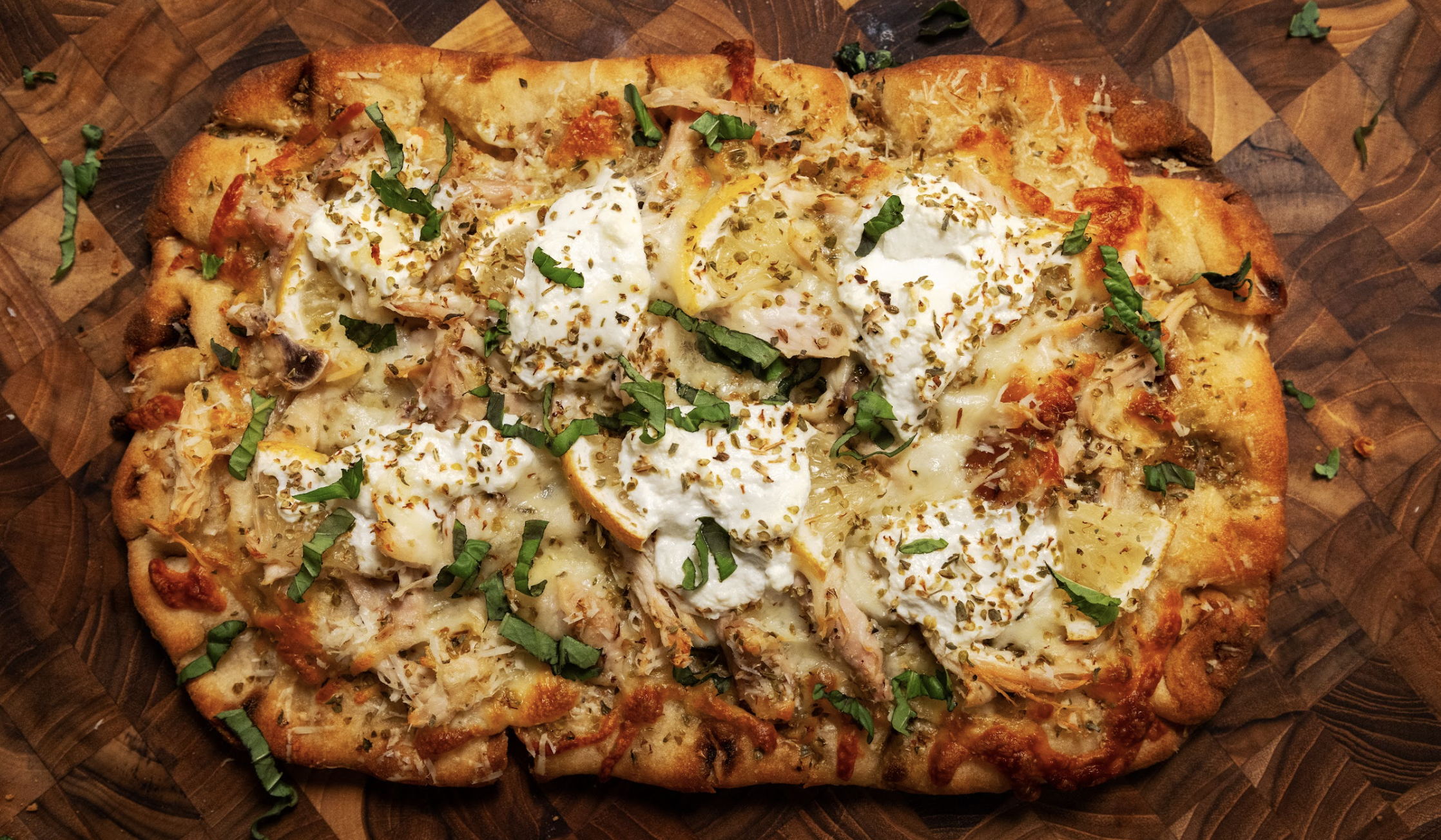 Lemon Chicken & Cheese Summer Pinsa