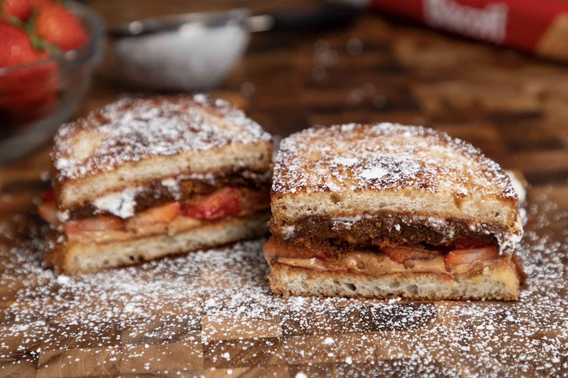Chocolate Hazelnut, Peanut Butter & Strawberry Sandwich